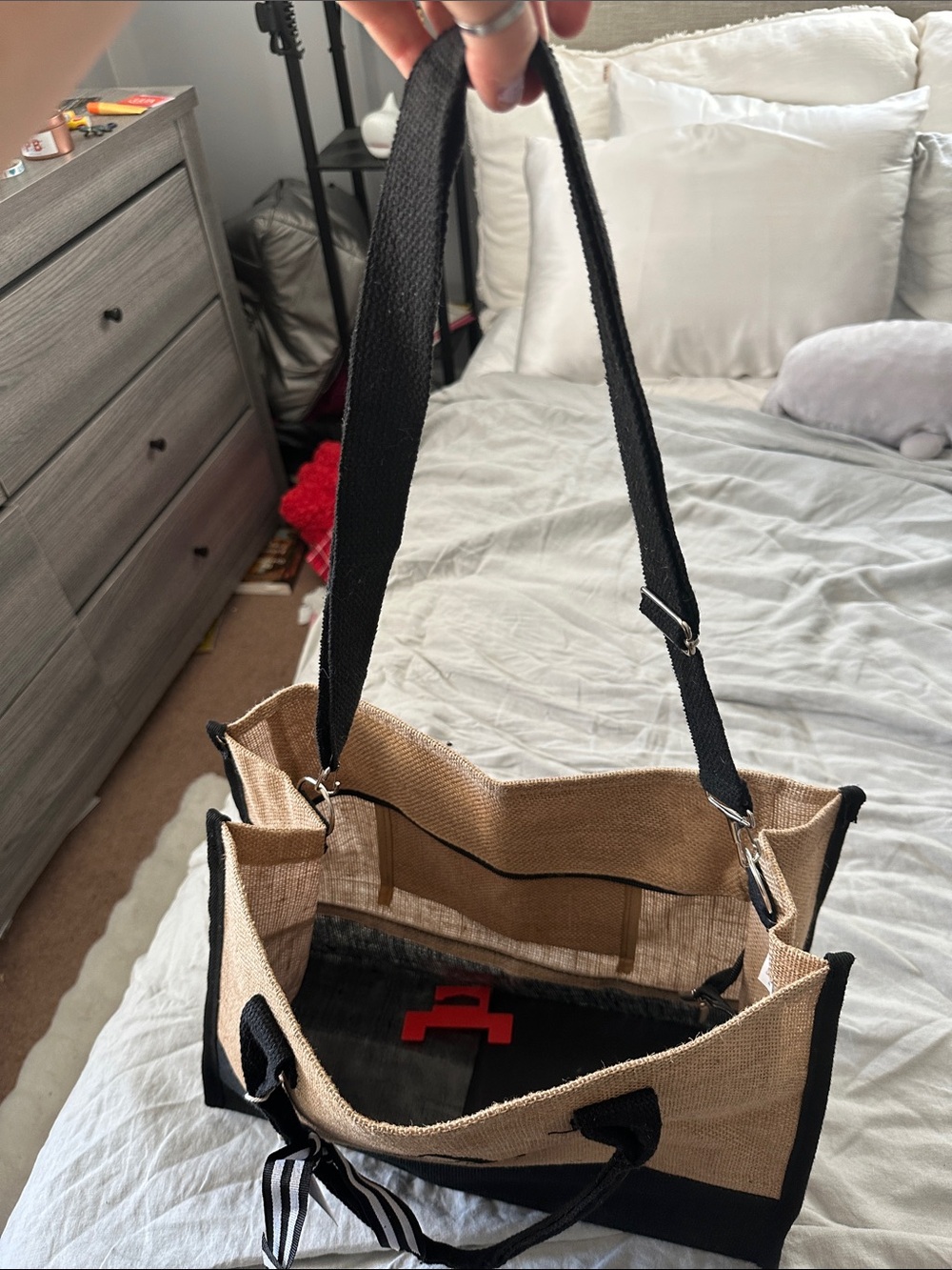 Woven A tote - Picture 5 of 5